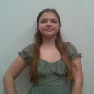 ZOEY CAMPBELL - Stage Manager 