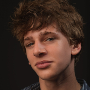 Maxwell Pappas - Hortensio, Dance Ensemble