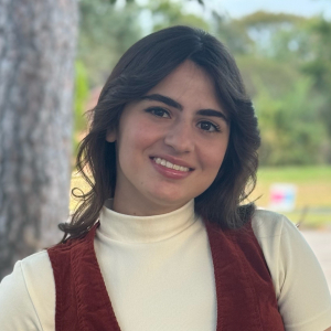 Mikayla Porche - Lady Anne de Bourgh