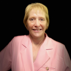 Michell Niwa - Esther