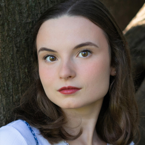 Lauren Daugherty - Amy