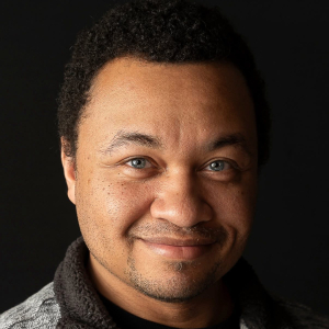Daveed Holmes - Luis