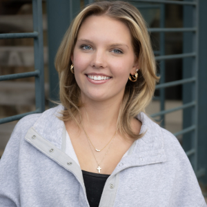 Mallory Van Beek  - Young Fiona, Pig 1, Blind Mouse, and Rat 