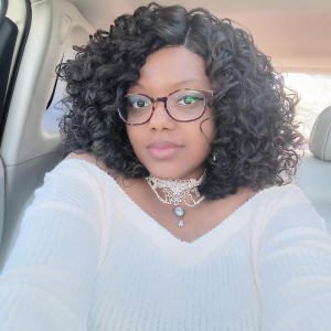 A'Moray Abrams - Props Manager