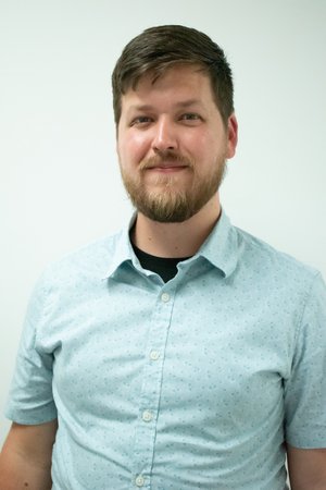 Caleb Hinkley - Featured Performer 