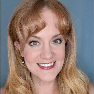 Lillie Klein - Co-Director/Robin - DOMESTICATED!