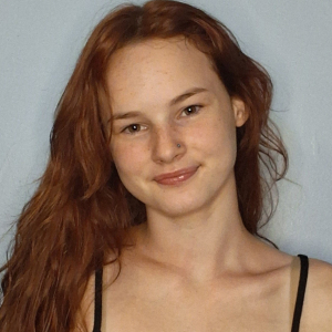 Vivian Fritz - Chava