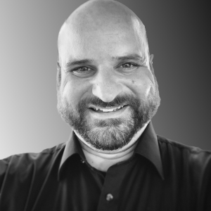 BOBBY SEVERNS - Sound Design & Sound Operator