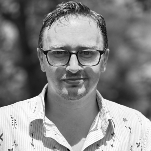 JARED SPARKS-LEE - Props Master