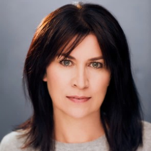 NANCY MCKEON - Mother in Look