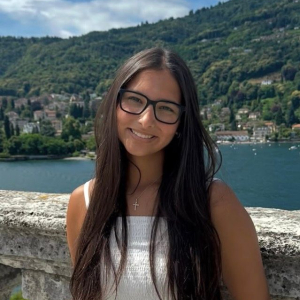 Caroline Cannon - (escorted by Kylan Silva)