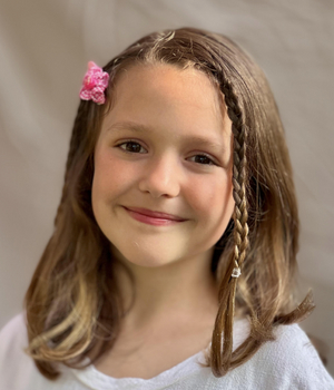 Valerie Quesenberry - Munchkins, Ozians, and Flying Monkeys