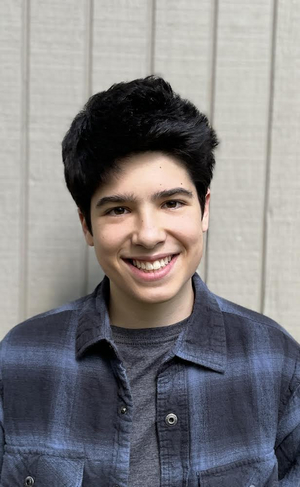 Neil Luz Cardoso - Assistant Lighting Designer/Light Board Op