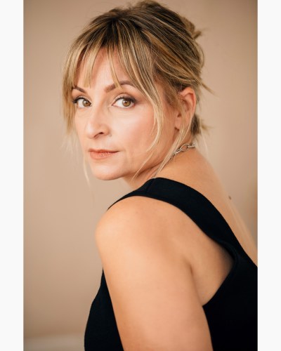 Deanna Ezrol