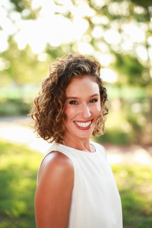 Caitlin Busscher - Ensemble, The Host