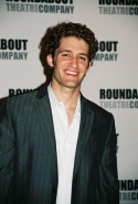 Matthew Morrison Photo