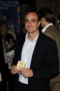 Hank Azaria
 Photo