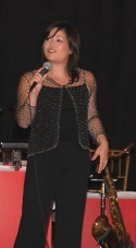 Erin Quill sings 
