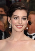 Anne Hathaway Photo