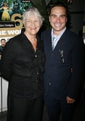 Estelle Parsons and Johnny Galecki Photo