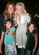 Victoria Shaw and daughters with Laura Bell Bundy Photo