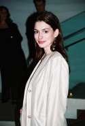 
Anne Hathaway  Photo