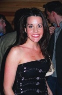 Jenna Leigh Green (Ivy) is the only
cast member retained from the LA cast

 Photo