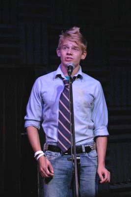 Andrew Keenan-Bolger sings 'Alone in the Universe' at 