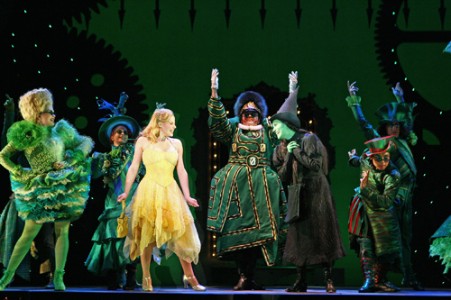 Megan Hilty, Eden Espinosa and the WICKED Ensemble at 