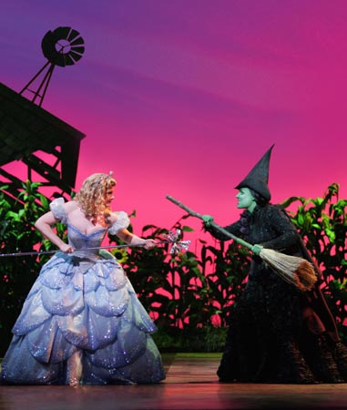 Photo Flash: Wicked UK New Cast Image
