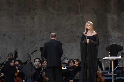 BWW Exclusive: Barbra Streisand European Tour 2007 Scrapbook Image