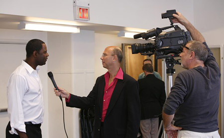 Photo Coverage: Brian McKnight in 'Chicago' Rehearsals Image