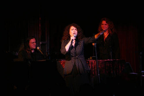 Melissa Manchester with Stephen Oberhoff and Susan Holder Photo
