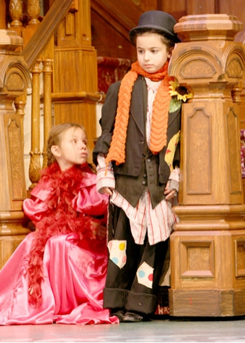 Sophie Rudin (Tootie Smith) and Roni Caggiano (Agnes Smith) Photo