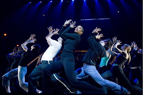 Brenda Braxton and the cast of Chicago in dance-rehearsal Photo
