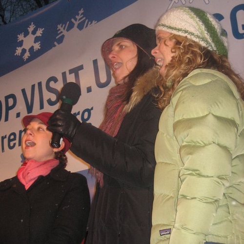 Alison Solomon, Amanda Hunt, Mindy Dougherty sing a number from Serenade Photo