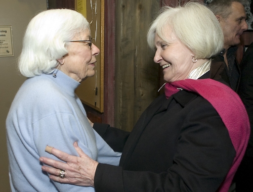 Helen Stenborg and Joanne Woodward Photo