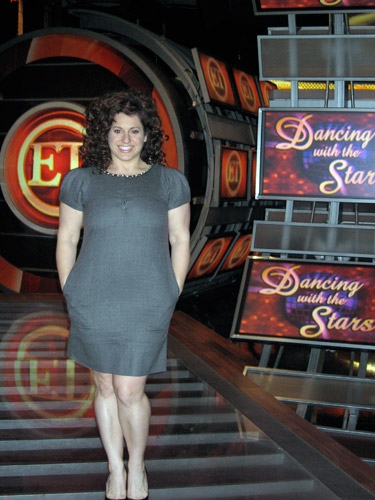 Marissa Jaret Winokur: "Today I started early- on the ET set!
The segment will air n Photo