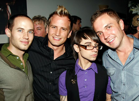 Photos: Upright Spices It Up w/ Neil Patrick Harris & Pals Image