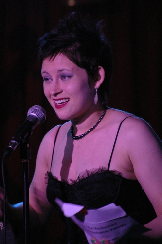Sarah Mucho-Piano Bar/Restaurant Singing Entertainer-Female Photo