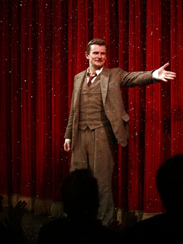 Photo Coverage: 39 STEPS Opening Image
