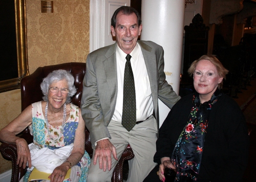 Frances Sternhagen, Richard Easton and Tammy Grimes Photo
