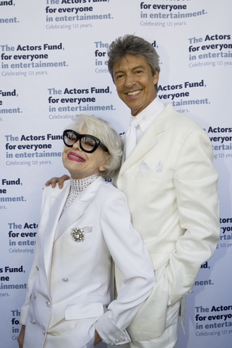 Carol Channing and Tommy Tune meet on the red carpet Photo