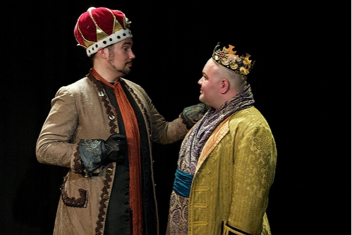 Eric C. Bailey (left) as King Kartoffelpuffen and Carlos Rafael Fernandez as Prince T Photo