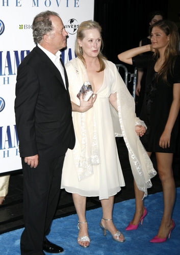 Meryl Streep with her husband Don Gummer
 Photo