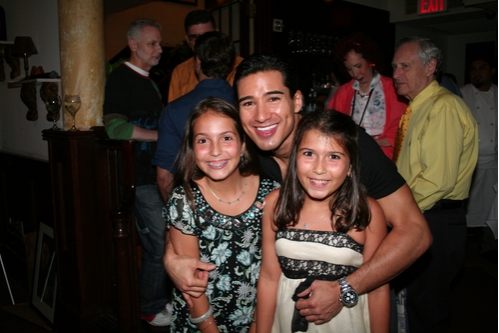 Michelle Berardino, Mario Lopez and Christina Berardino
 Photo