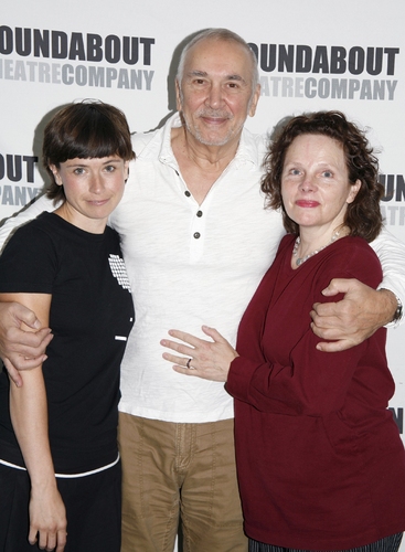 Hannah Cabell, Frank Langella and Maryann Plunkett Photo