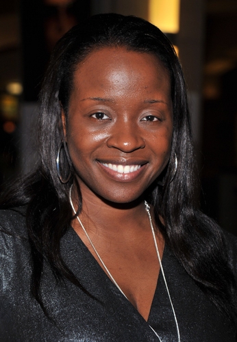 Photo Coverage: Jeannette Bayardelle Performs for the Heart Gallery Image