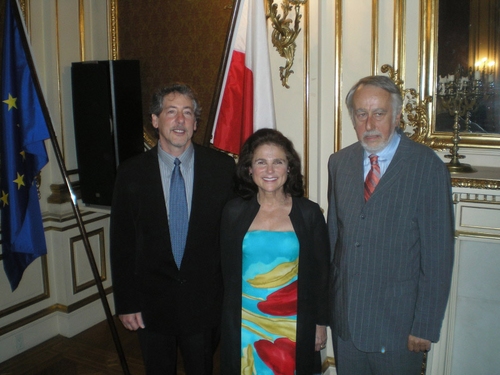 Photo Flash: Tovah Feldshuh and 'Irena's Vow' Cast Visits Consulate General of Poland Image
