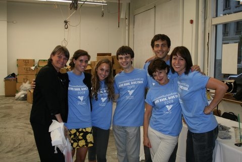 Photo Flash: Patrick Page and Paige Davis Volunteer at Operation Backpack Image